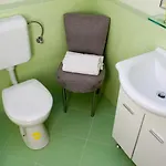 Nega 1 Ρόβινι